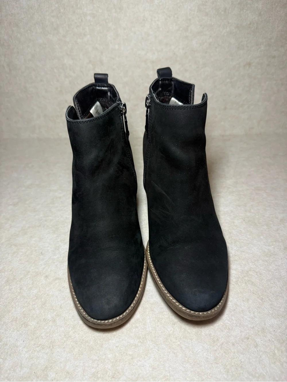 Blondo details zip